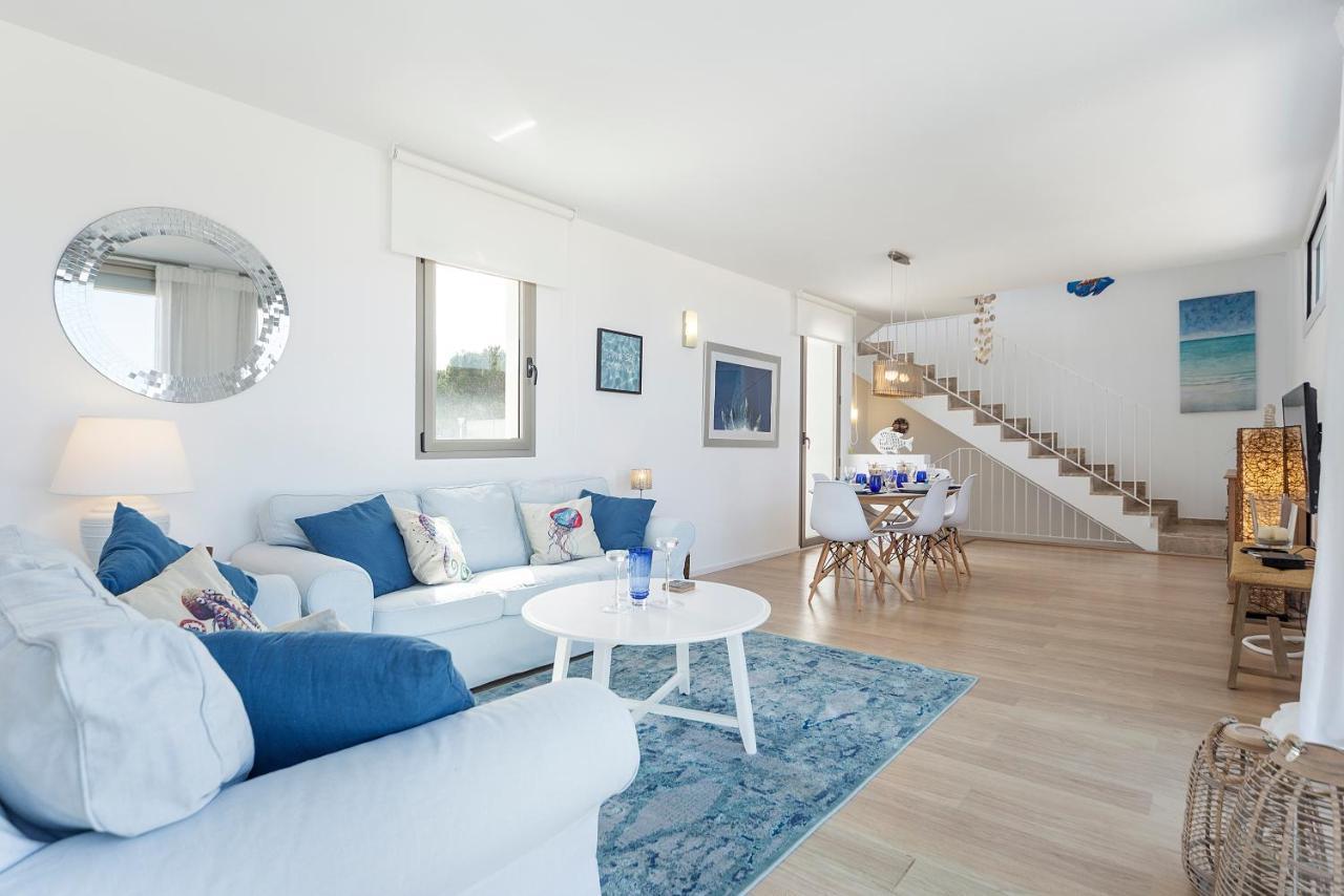 Сasa de vacaciones Sunny Townhouse With Terrace In Son Serra